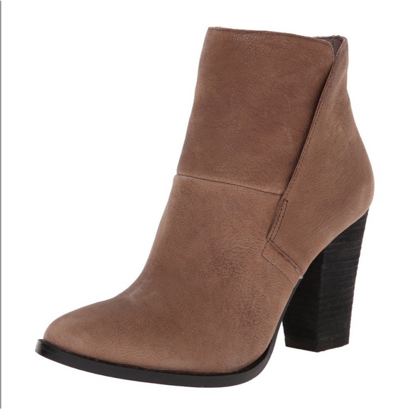 Vinca Camuto Ristin Booties - Picture 1 of 7